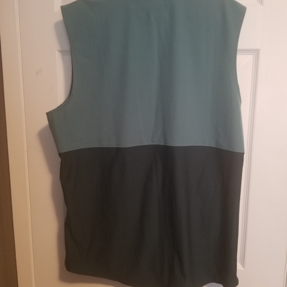 NWT Under Armour Men's Vanish Hybrid Vest - Picture 6 of 6